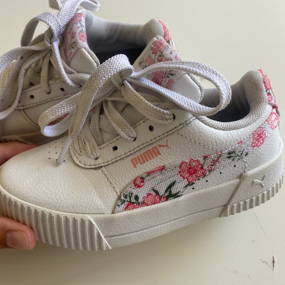 Girls PUMA sneakers Size 11